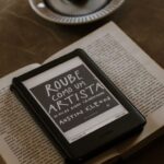 How to Build a Simple Reading Habit That Sticks